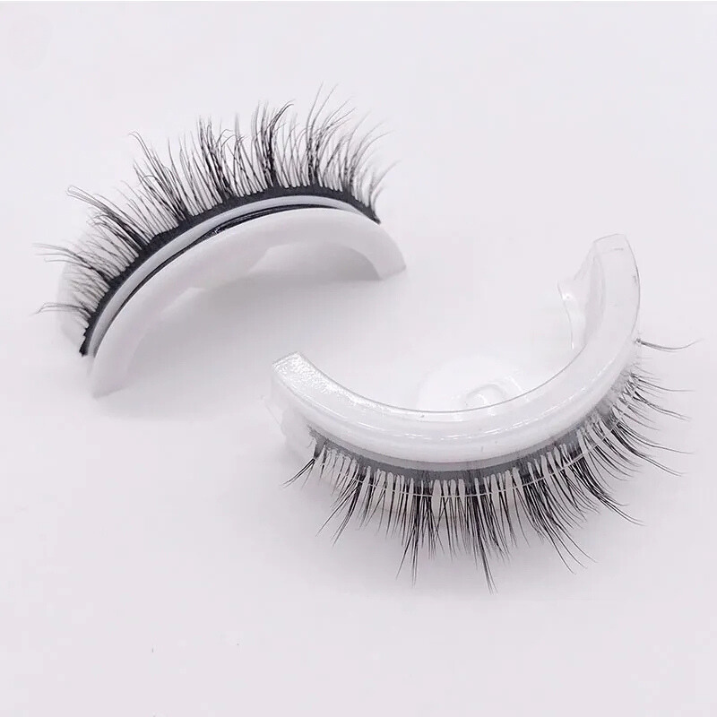 Reusable Self-Adhesive Eyelashes - Silk Rolla