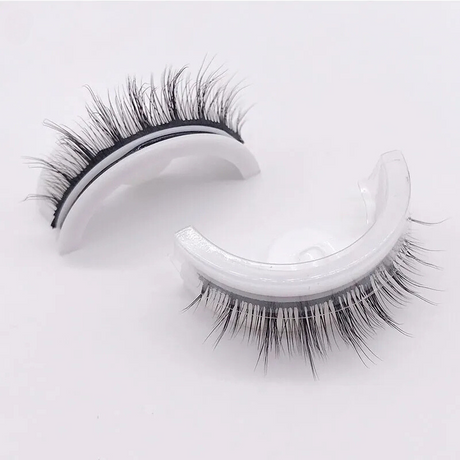 Reusable Self-Adhesive Eyelashes - Silk Rolla