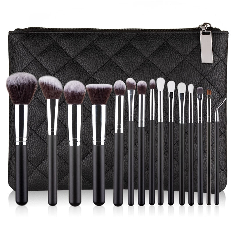 Professional Makeup Brush Set - Silk Rolla